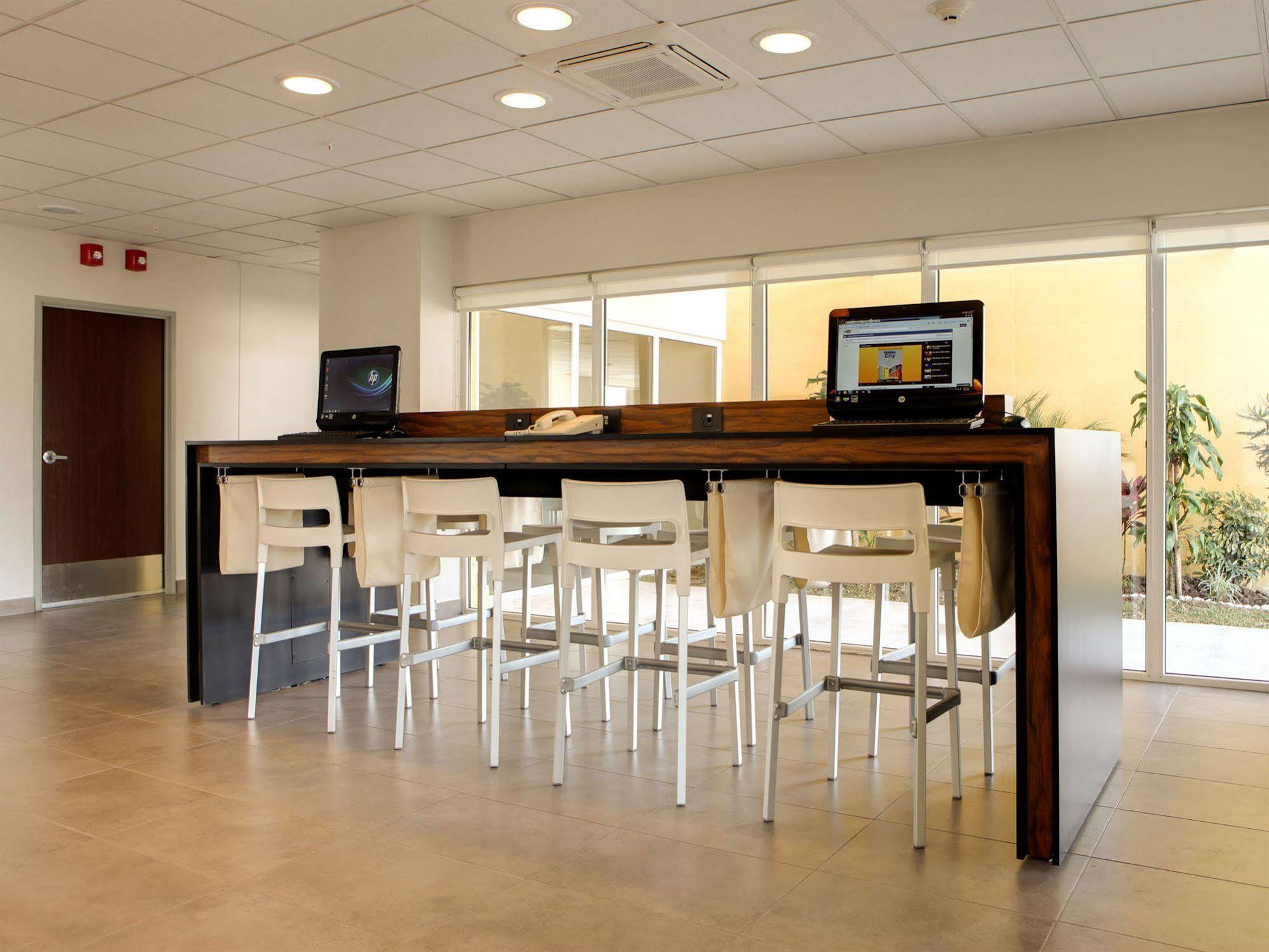 City Express By Marriott Monterrey Norte Extérieur photo